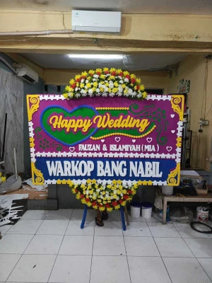 Papan Bunga di Bidara Cina